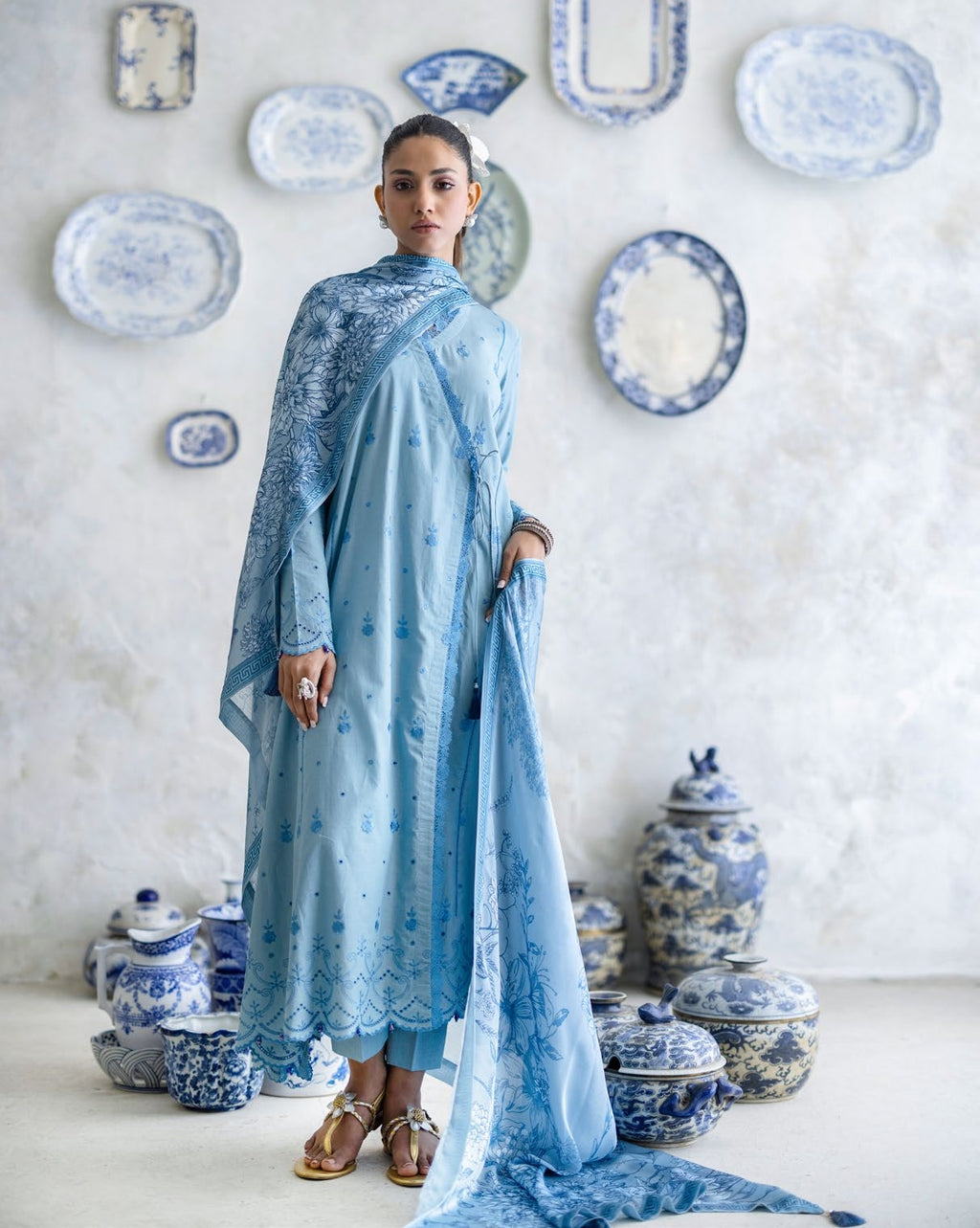 3-piece suit embroidered printed │GulAhmed Lawn│Freesia