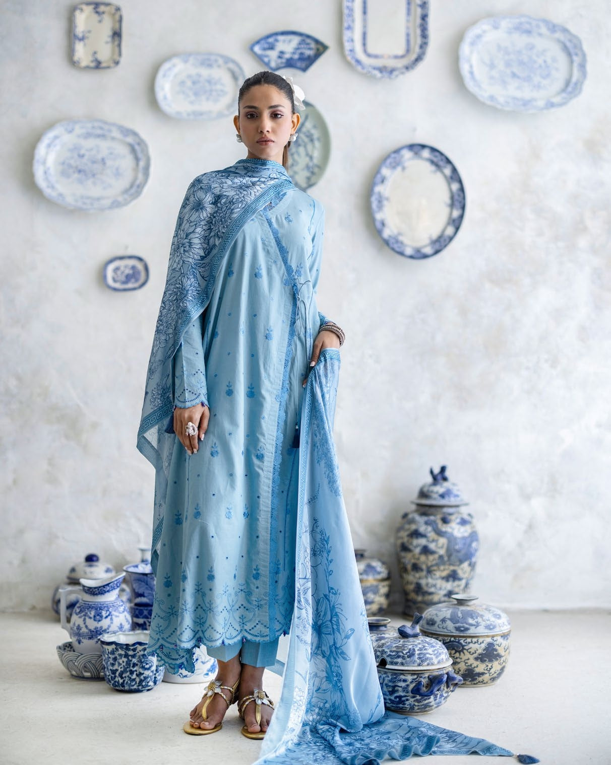 3-piece suit embroidered printed │GulAhmed Lawn│Freesia