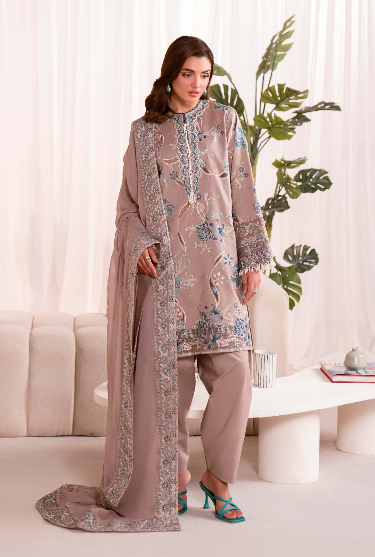 Maryum & Maria unstitched Lawn