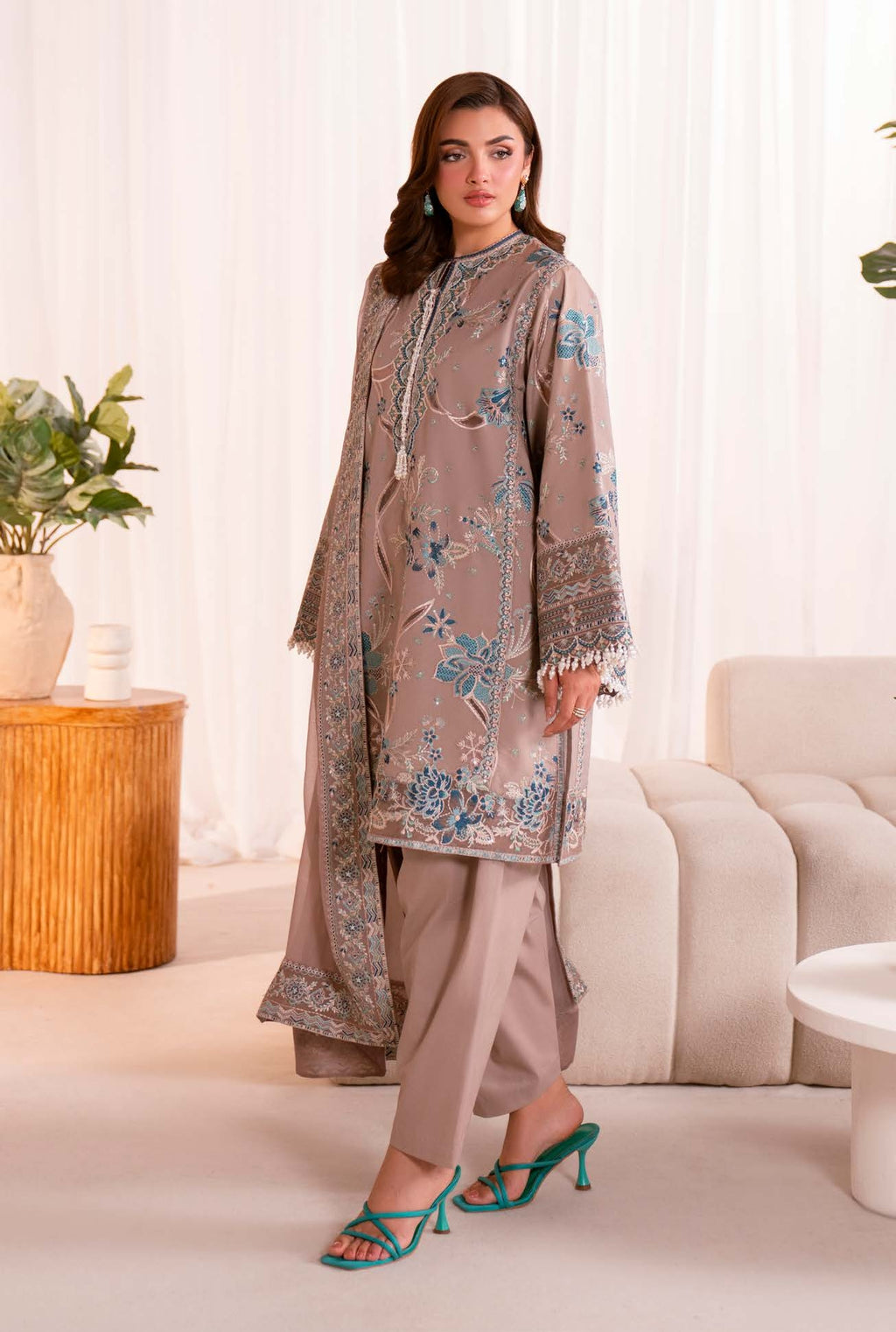 Maryum & Maria unstitched Lawn