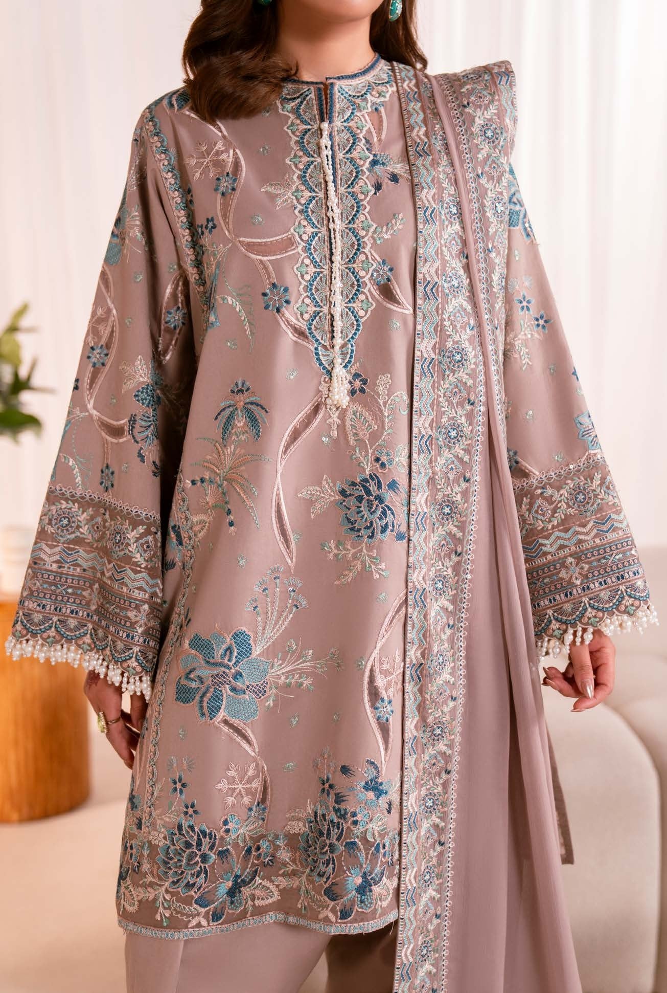 Maryum & Maria unstitched Lawn