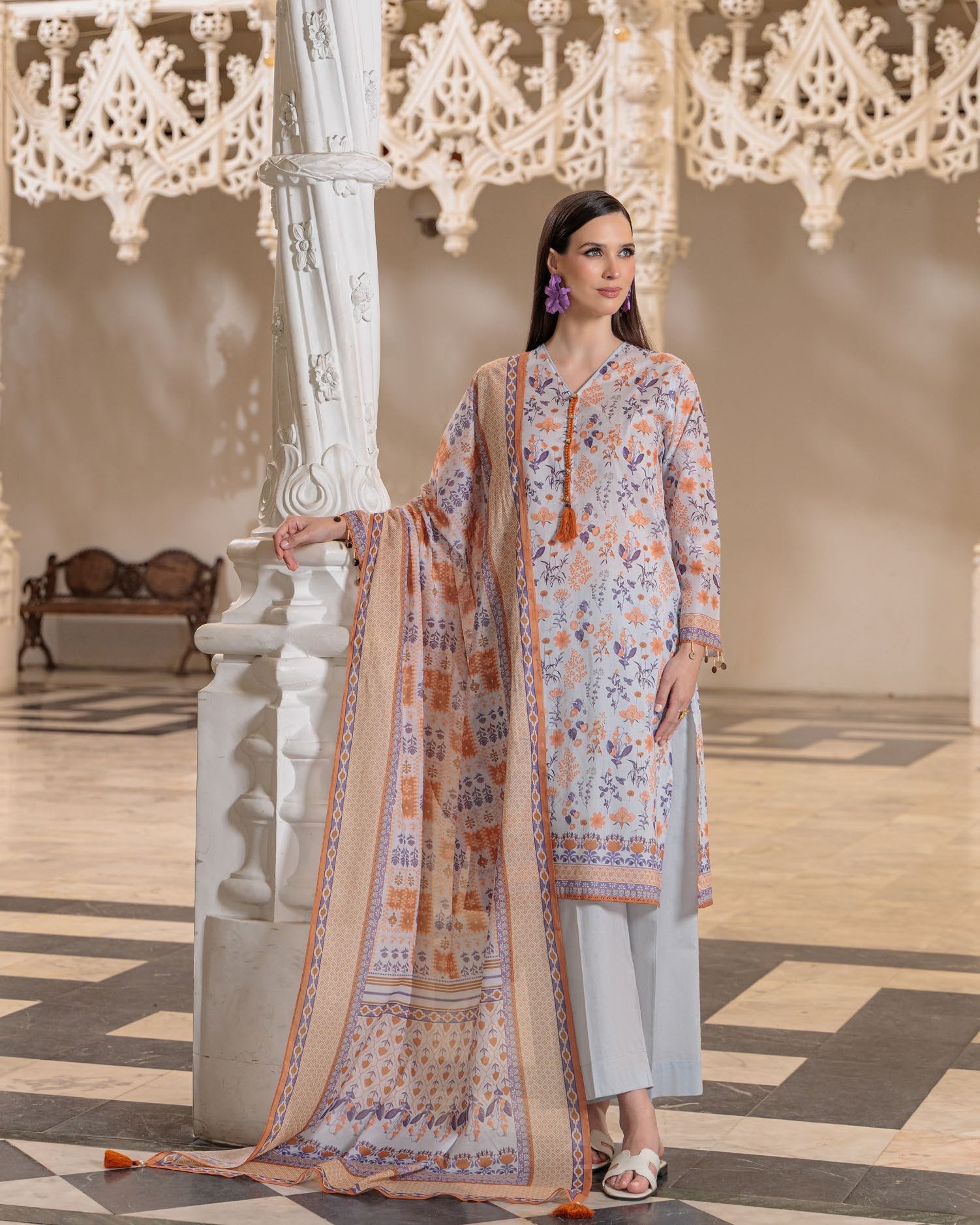 GulAhmed Calm Canvas Printed Lawn Suit