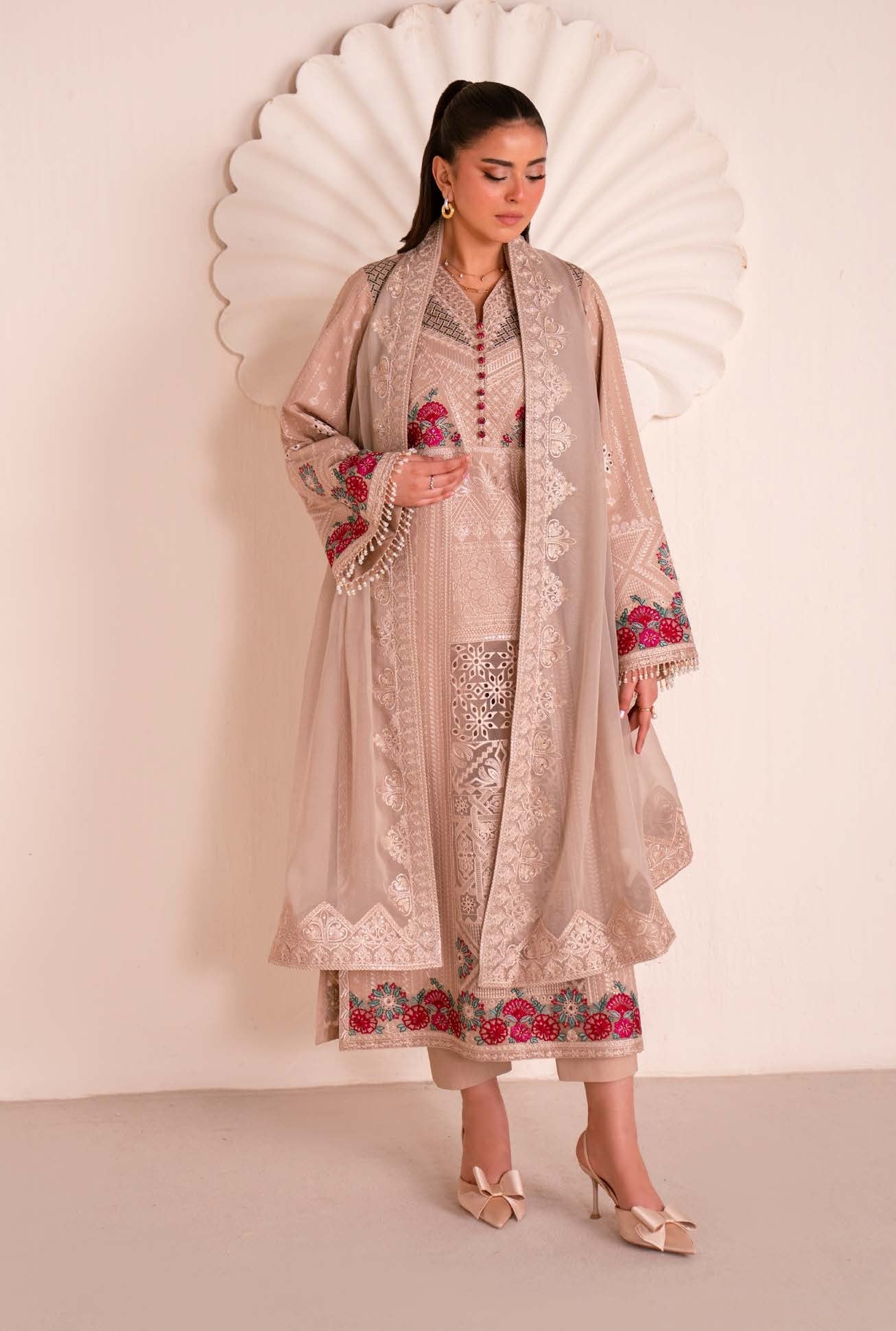 Maryum & Maria unstitched Lawn