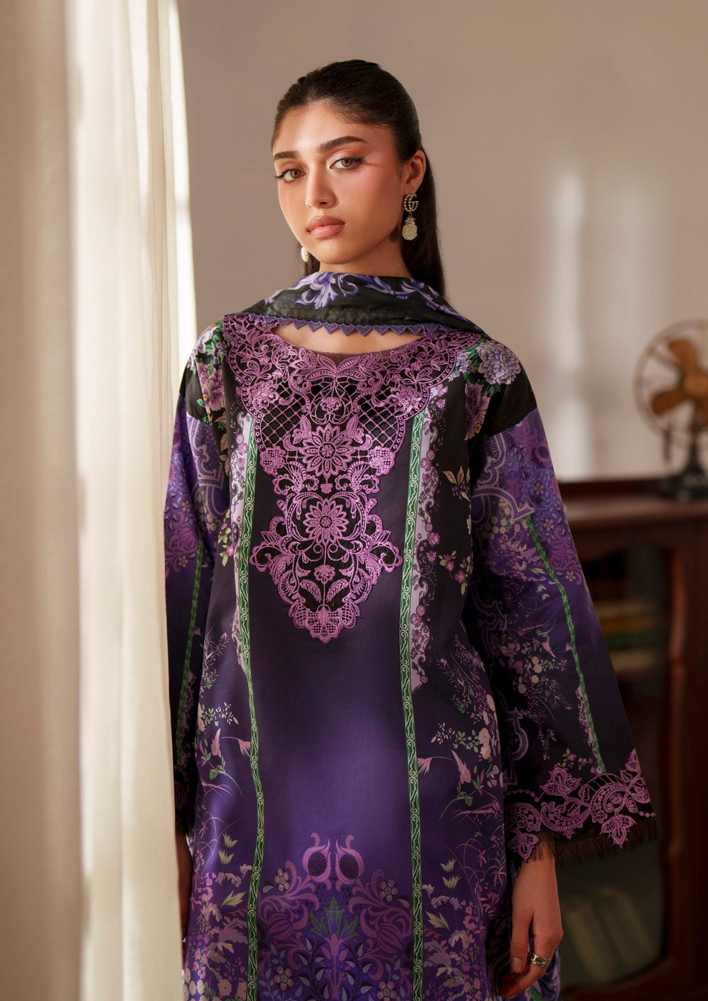 Parishay Azmir Printed Lawn 3 Piece Suit