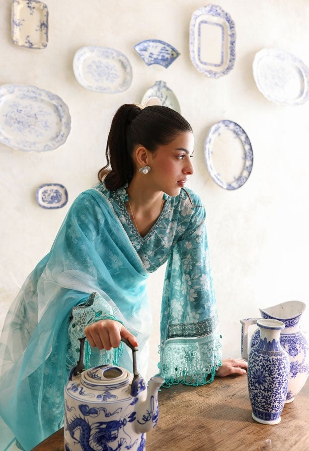 3-piece suit Fancy Embroidered│GulAhmed Lawn│Freesia