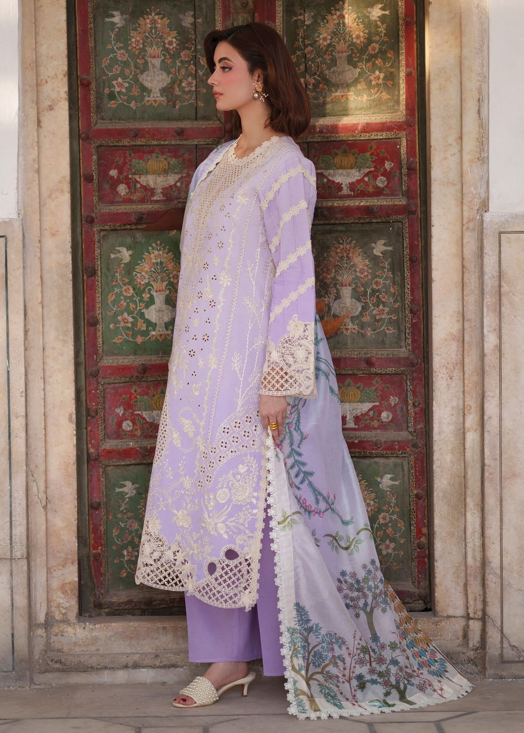 Nilofer Luxury Lawn 26 3 Piece Suit