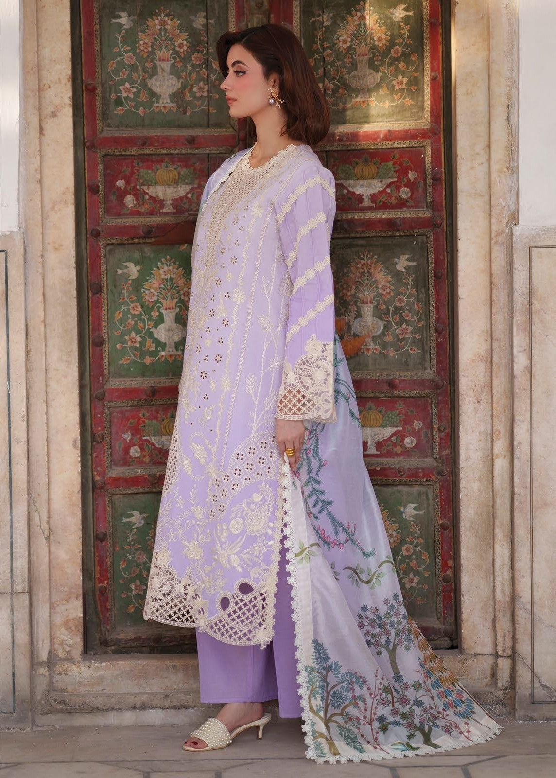 Nilofer Luxury Lawn 26 3 Piece Suit