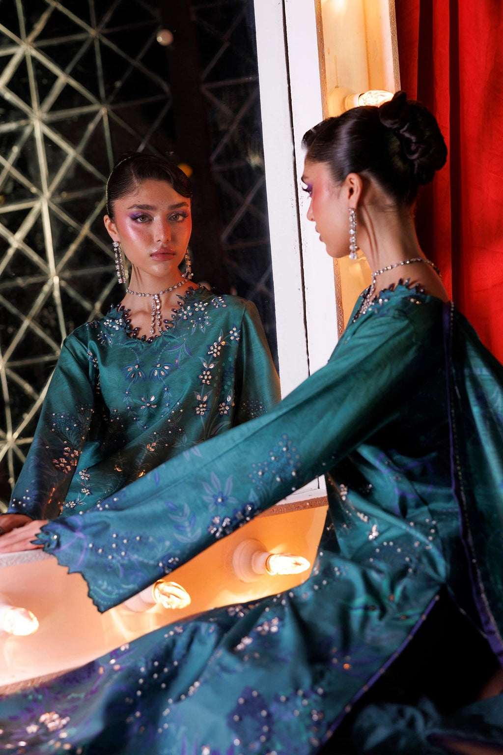 Lumeire Luxe Silk 26 - Gallery Image 7