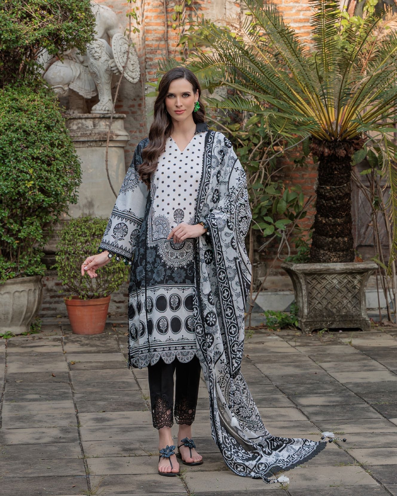 GulAhmed Petals Dark Printed Lawn Suit