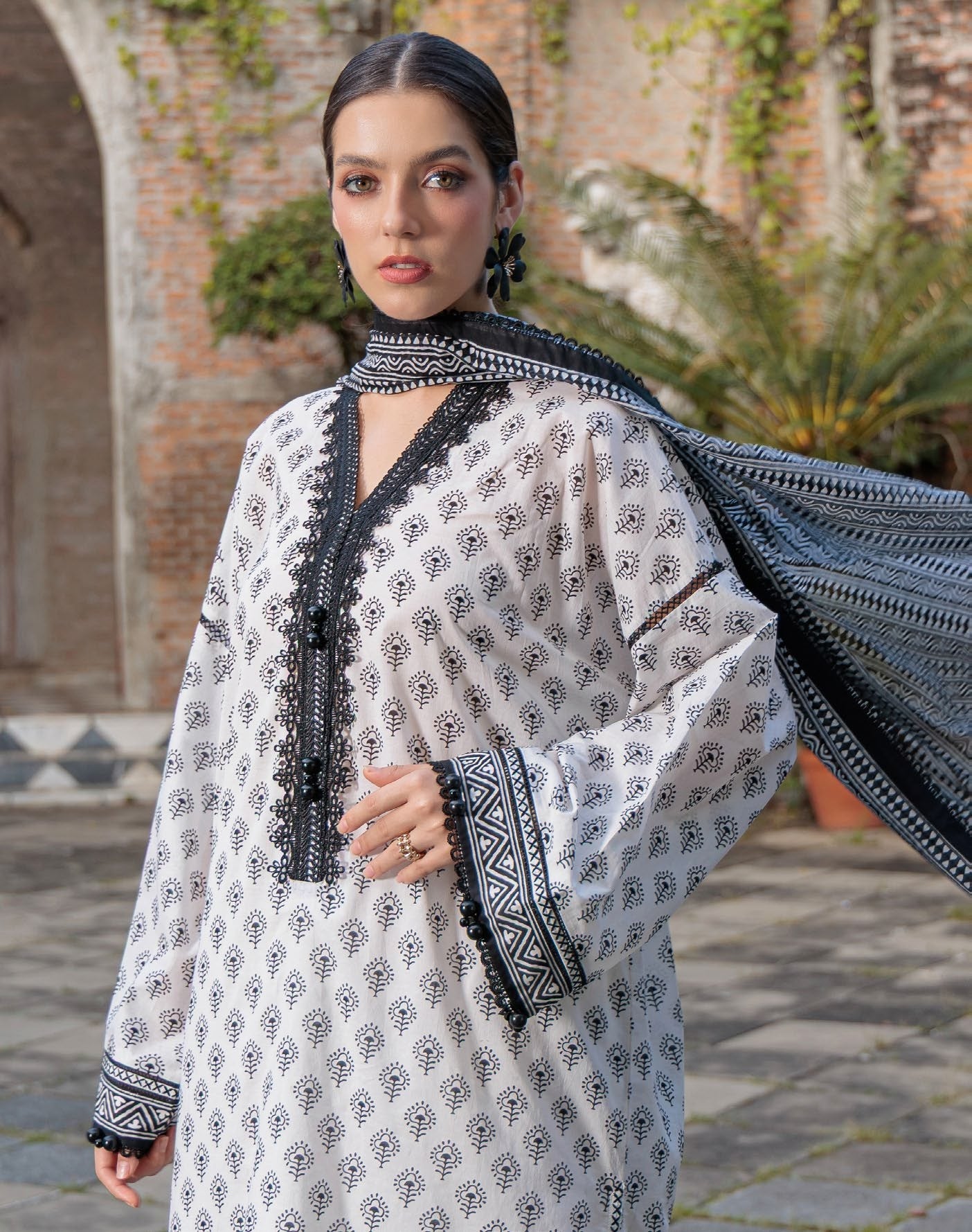 GulAhmed Timeless Petals Printed Lawn Suit