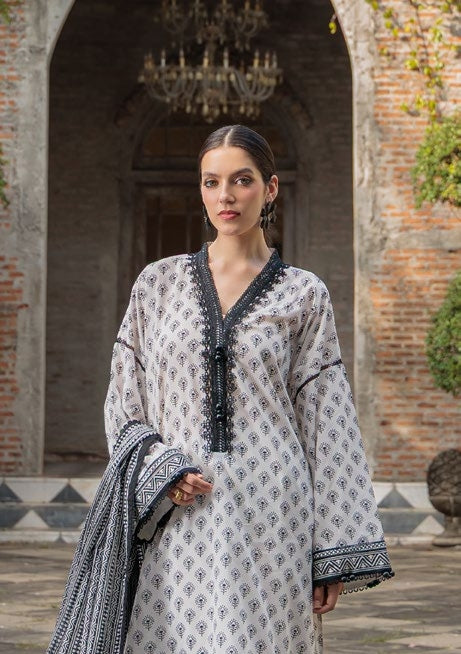 GulAhmed Timeless Petals Printed Lawn Suit