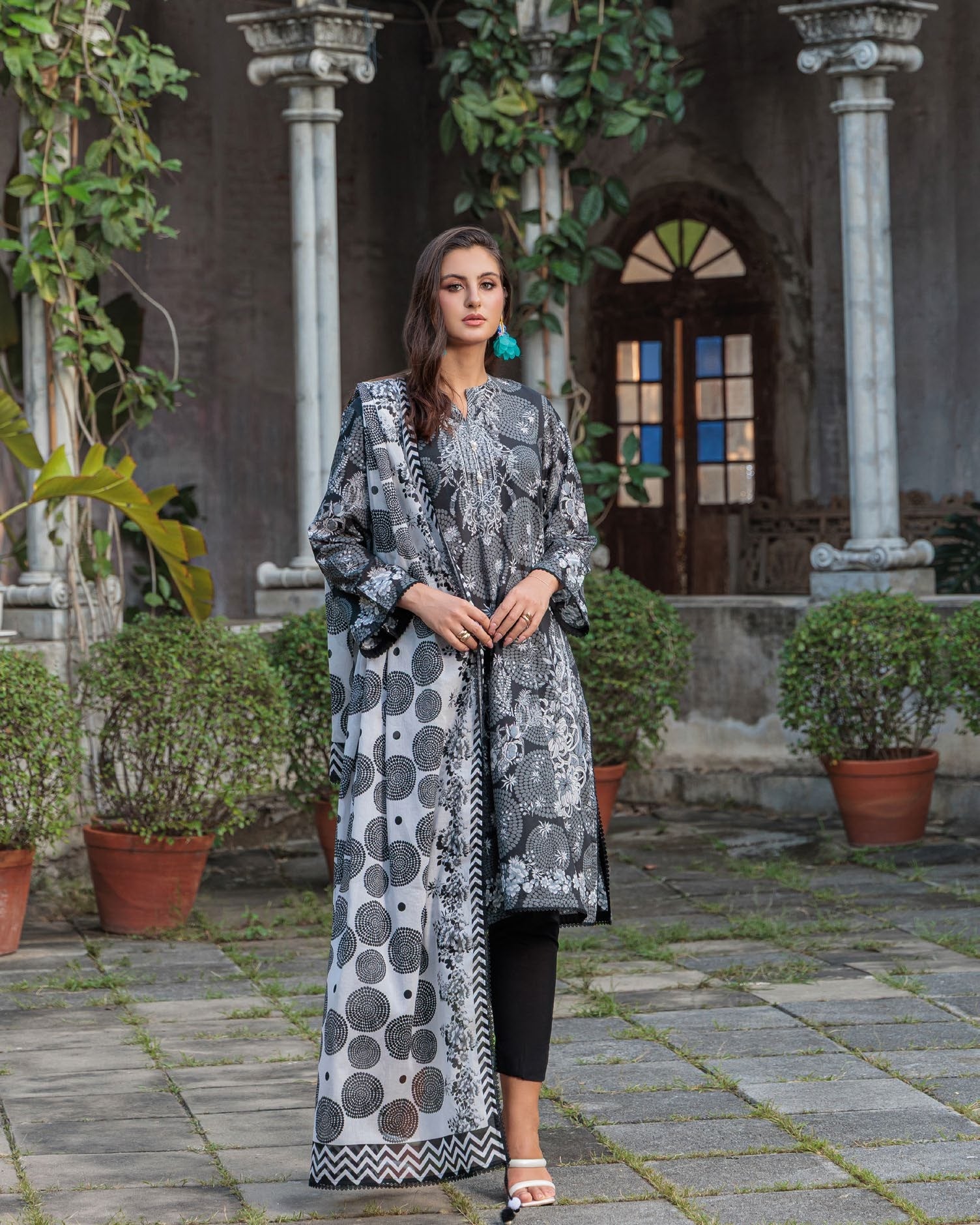 GulAhmed Luxe Petals Printed Lawn Suit