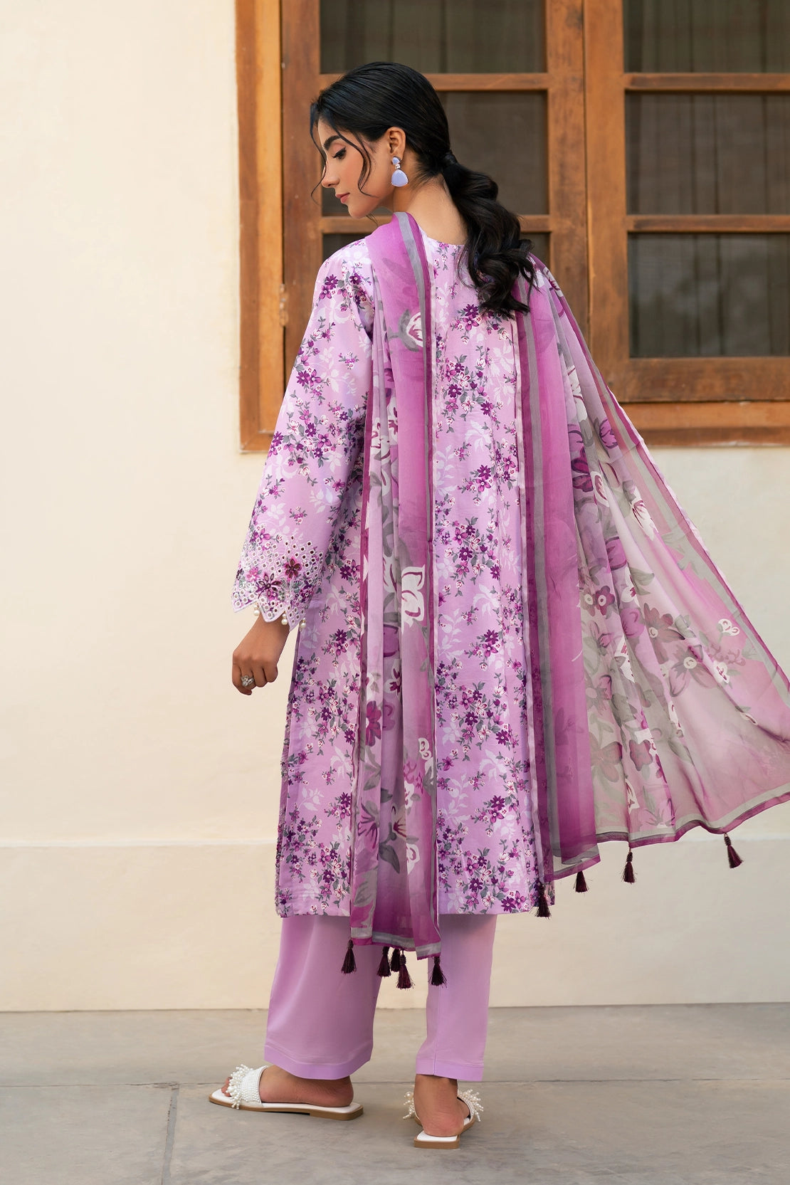 3 Piece - Premium Embroidered Lawn - 3725 - Unstitched image 3