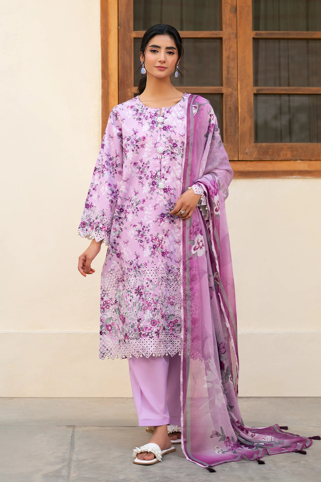 3 Piece - Premium Embroidered Lawn - 3725 - Unstitched image 4