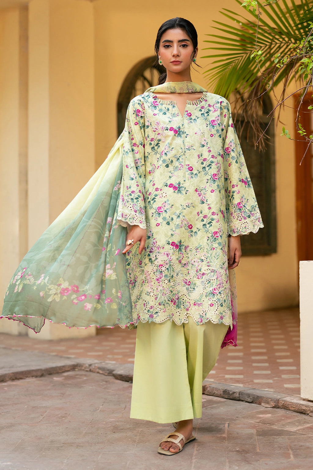 3 Piece - Premium Embroidered Lawn - 3727 - Unstitched image 2