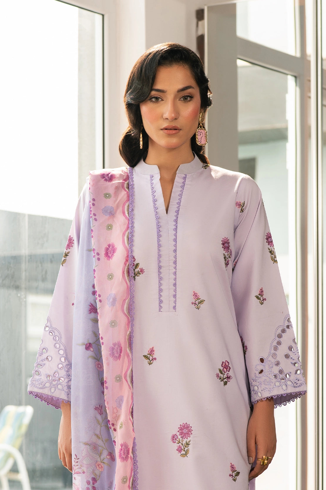 Rashid Tex 3 Piece Premium Embroidered Lawn 3762 Unstitched image 1
