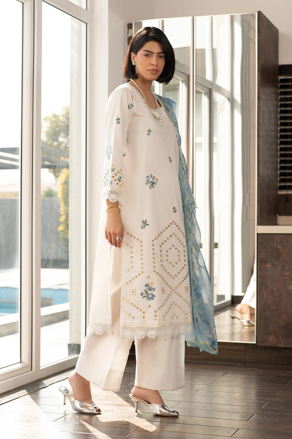 Rashid Tex 3 Piece Premium Embroidered Lawn 3764 Unstitched image 4