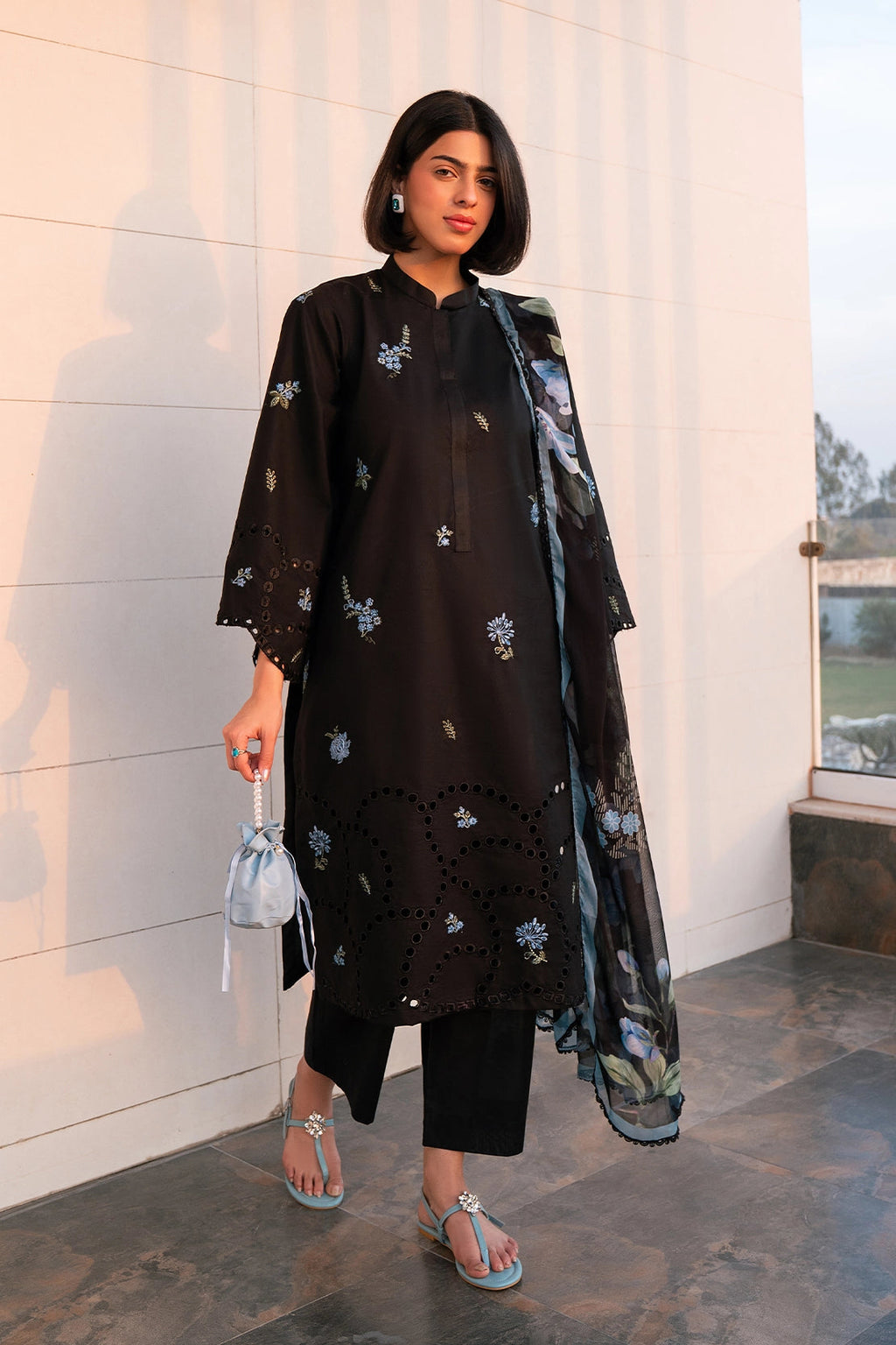Rashid Tex 3 Piece Premium Embroidered Lawn 3768 Unstitched image 2
