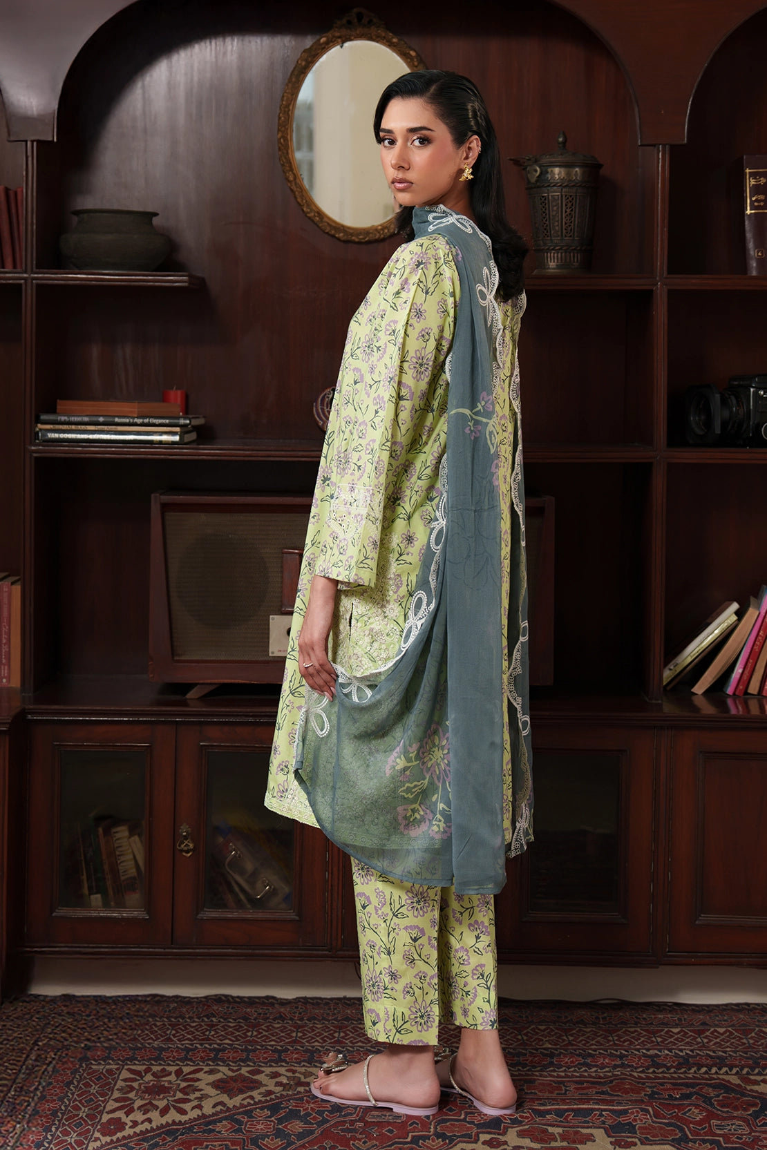 Rashid Tex Enara Garden Luxury Embroidered Lawn – 1005 – Unstitched 3 Piece