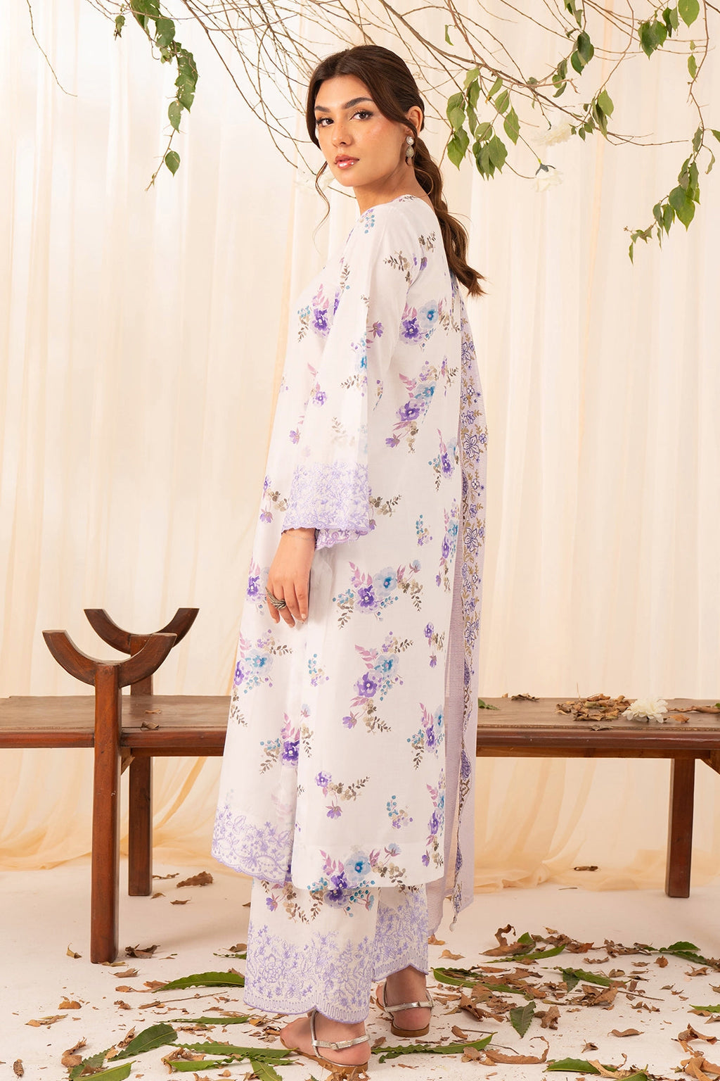 Rashid Tex Florin Premium Embroidered Lawn – 564 – Unstitched 3 Piece image 3