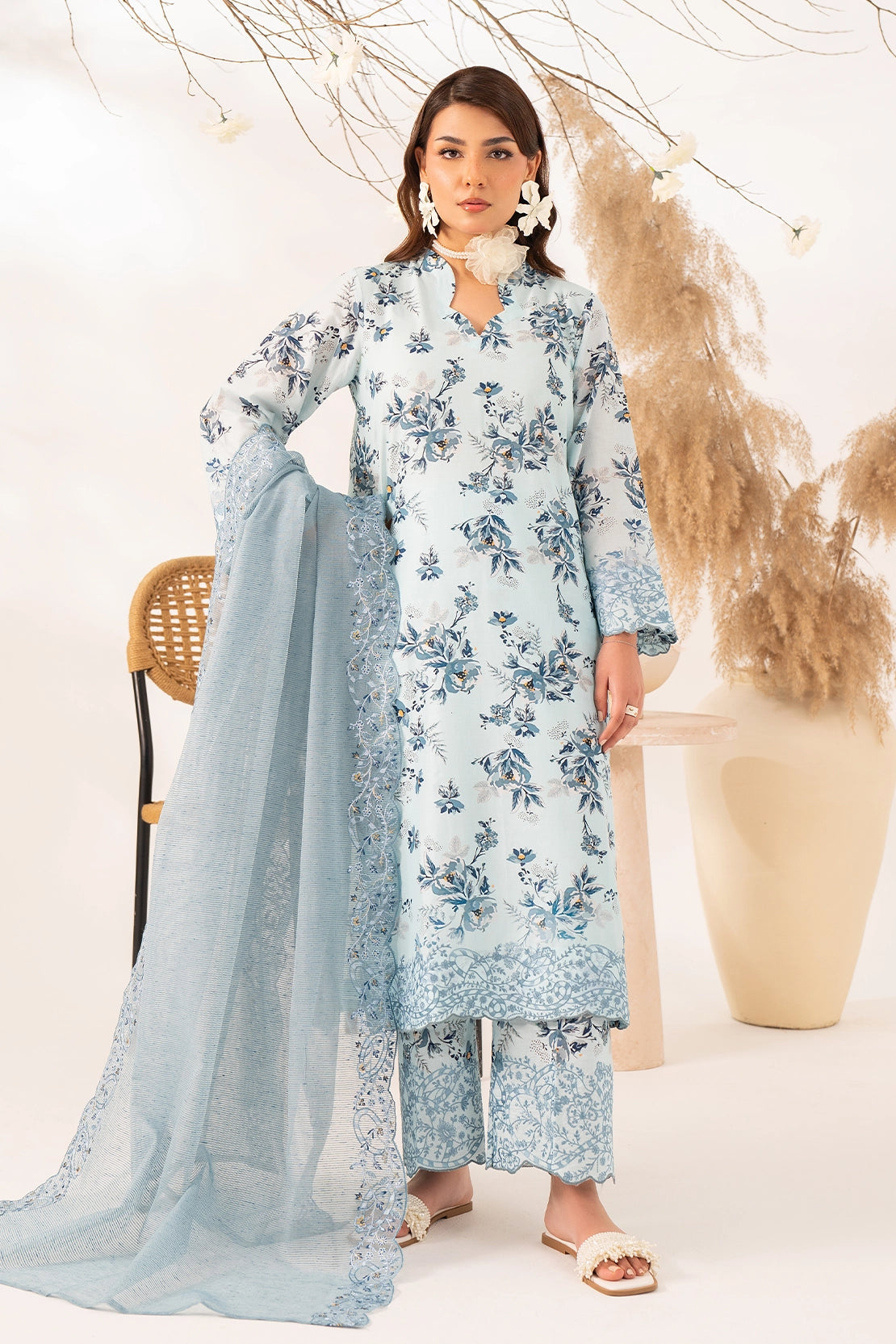 Rashid Tex Florin Premium Embroidered Lawn – 567 – Unstitched 3 Piece image 2