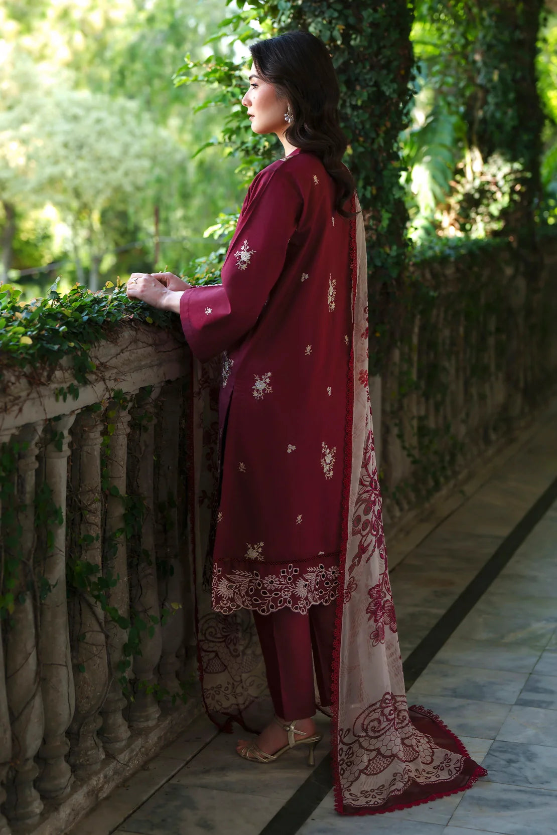 Rashid Tex Enara Garden Luxury Embroidered Lawn – 3701 – Unstitched 3 Piece