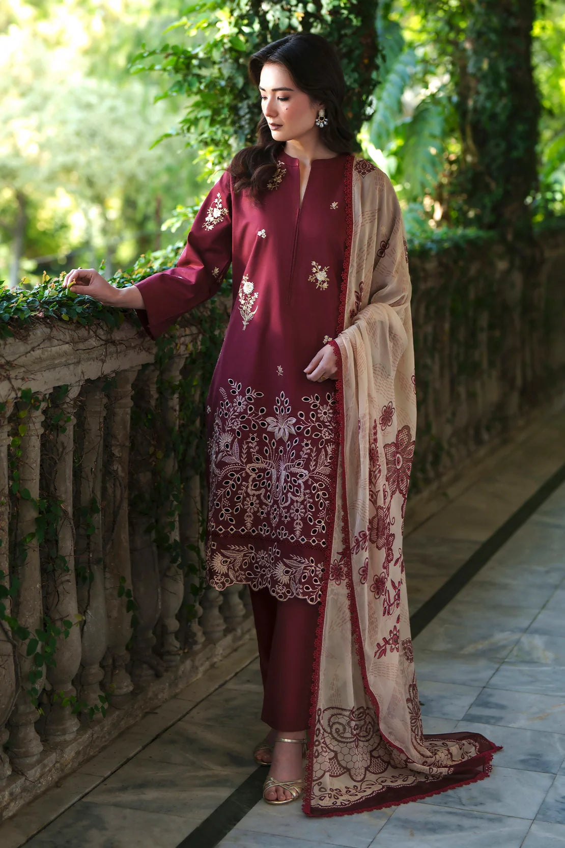 Rashid Tex Enara Garden Luxury Embroidered Lawn – 3701 – Unstitched 3 Piece