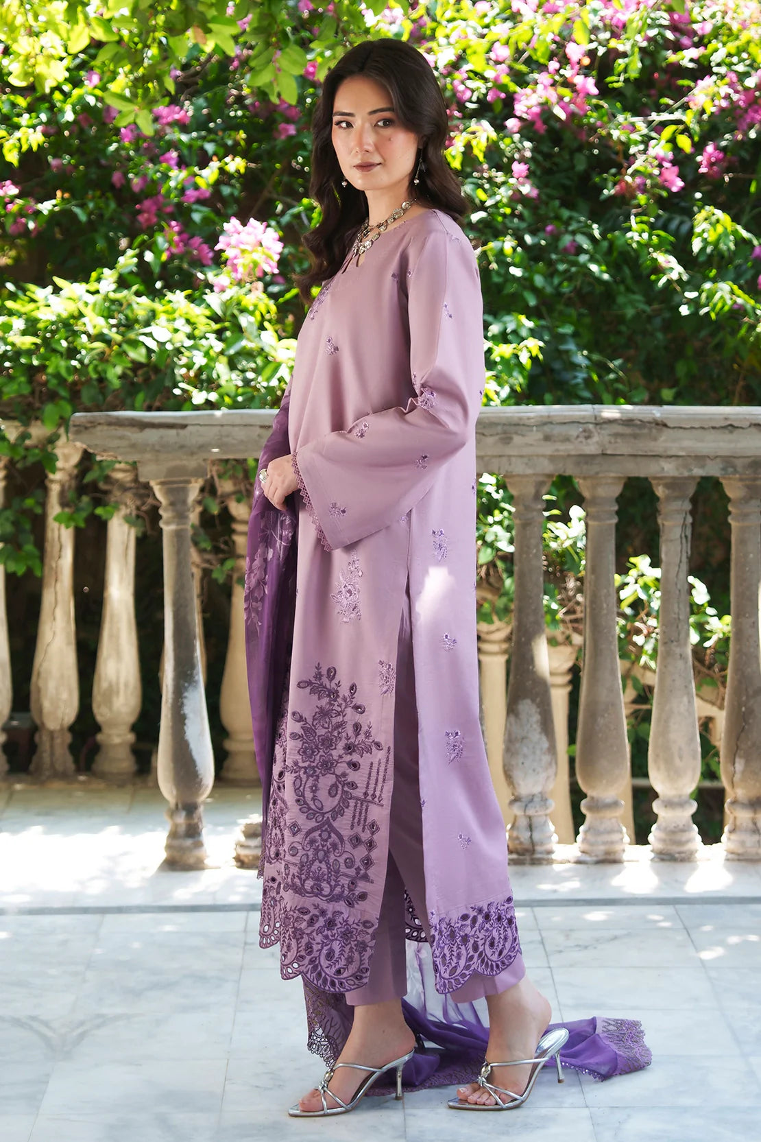 Rashid Tex Enara Garden Luxury Embroidered Lawn – 3703 – Unstitched 3 Piece