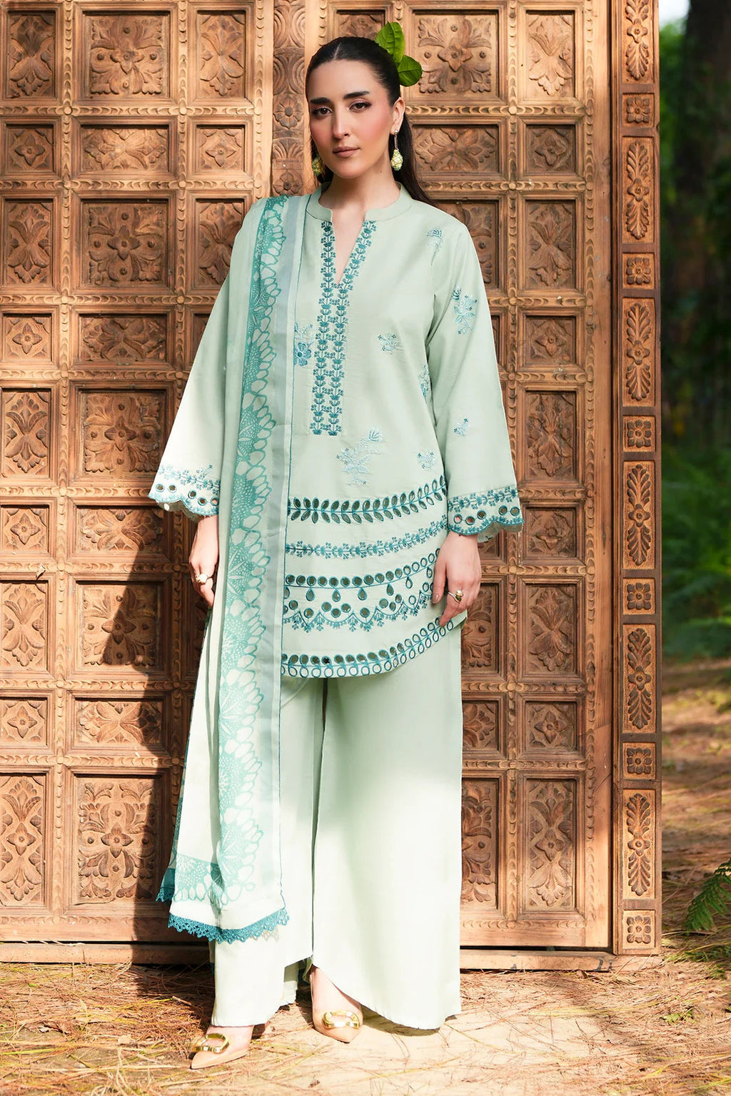 Rashid Tex Enara Garden Luxury Embroidered Lawn – 3705 – Unstitched 3 Piece