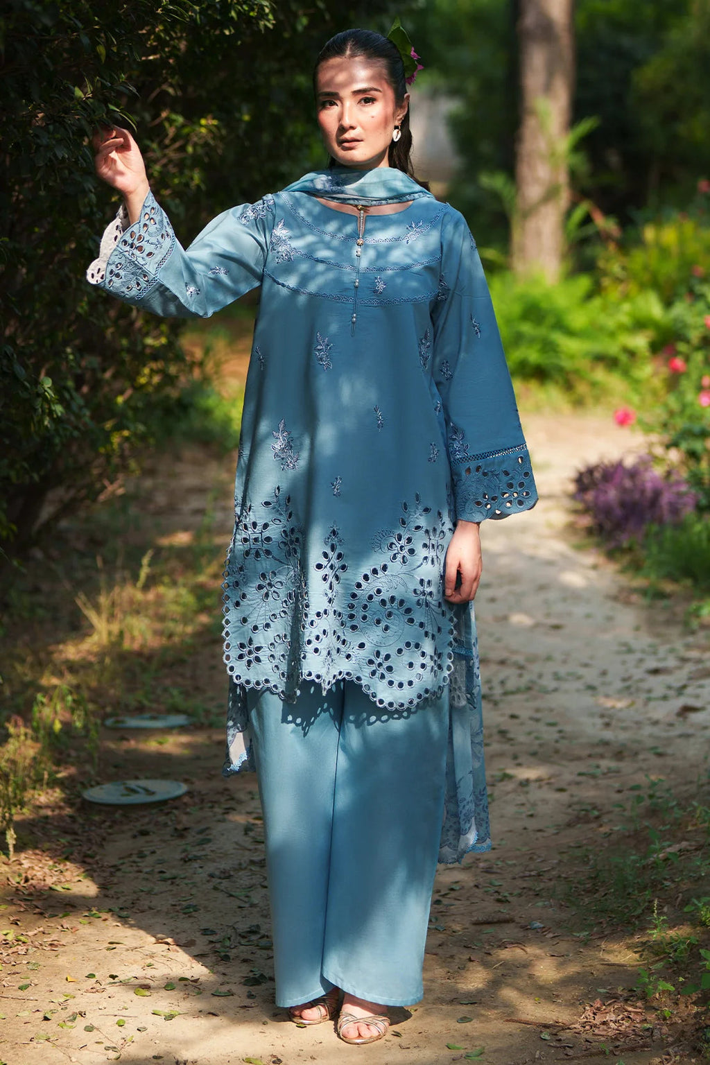 Rashid Tex Enara Garden Luxury Embroidered Lawn – 3706 – Unstitched 3 Piece