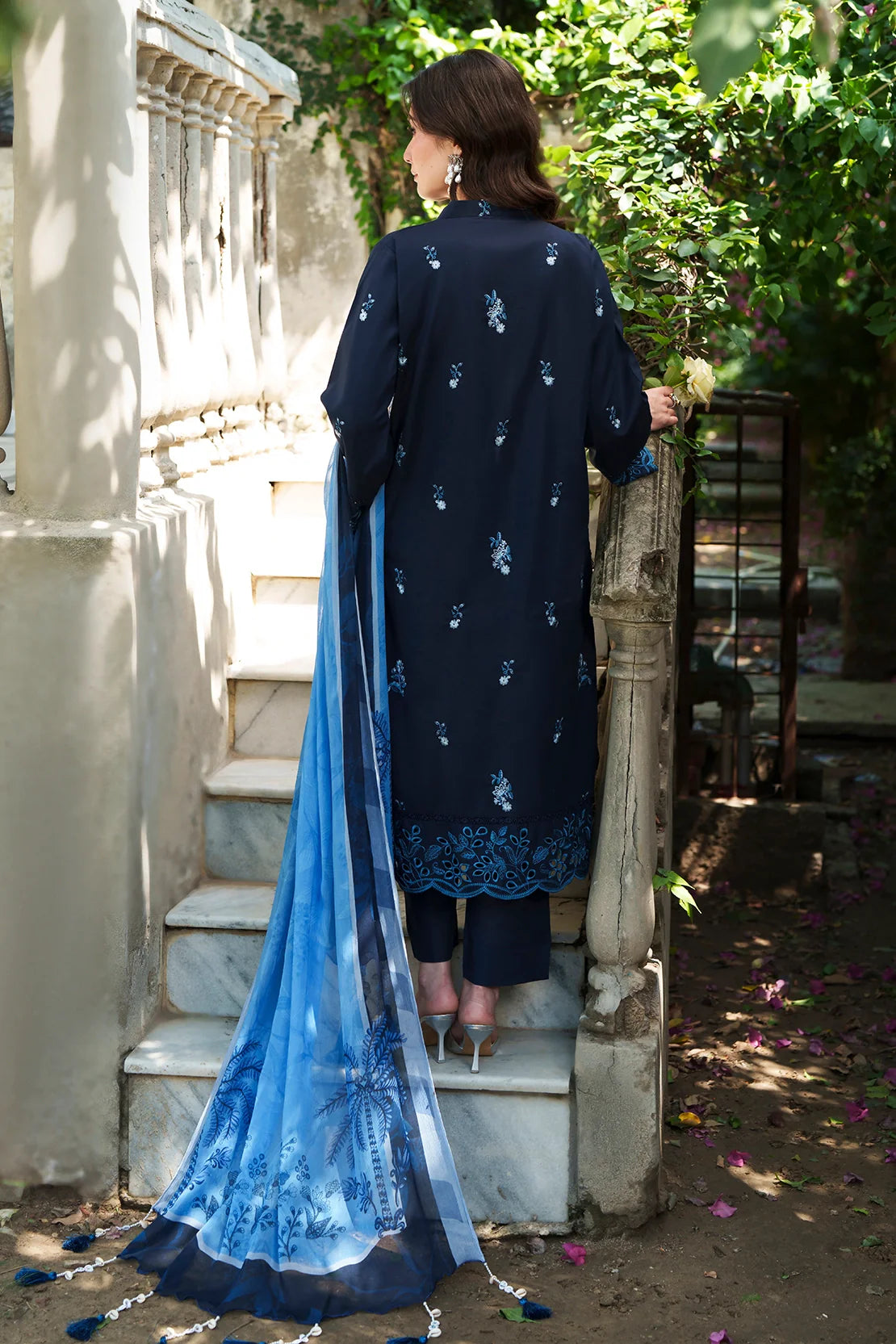 Rashid Tex Enara Garden Luxury Embroidered Lawn – 3707 – Unstitched 3 Piece