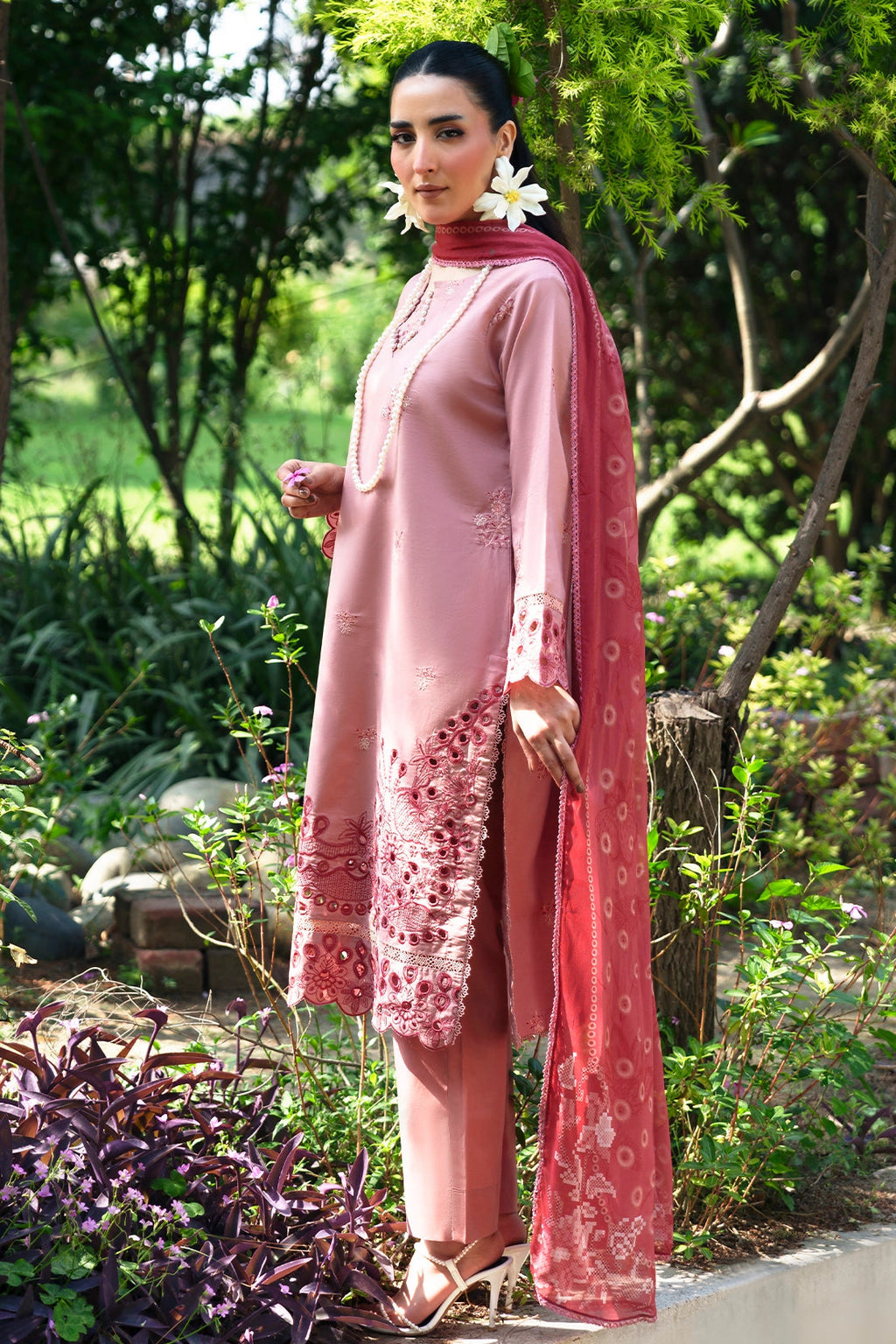 Rashid Tex Enara Garden Luxury Embroidered Lawn – 3708 – Unstitched 3 Piece