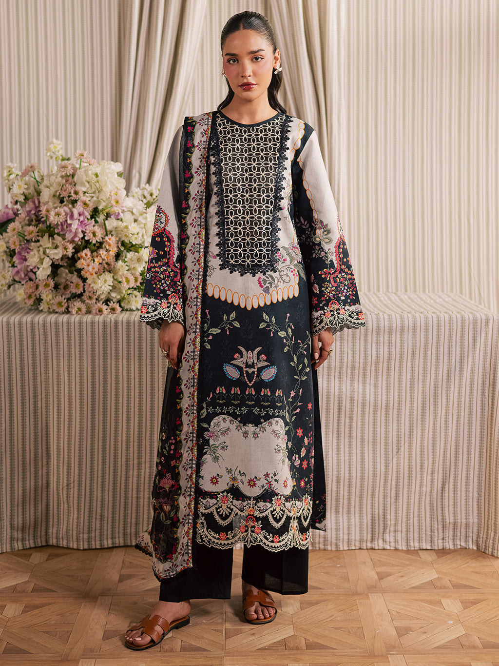 MJ-01 | 3 PC Lawn Unstitched Mahnur Jahaan Lawn 26