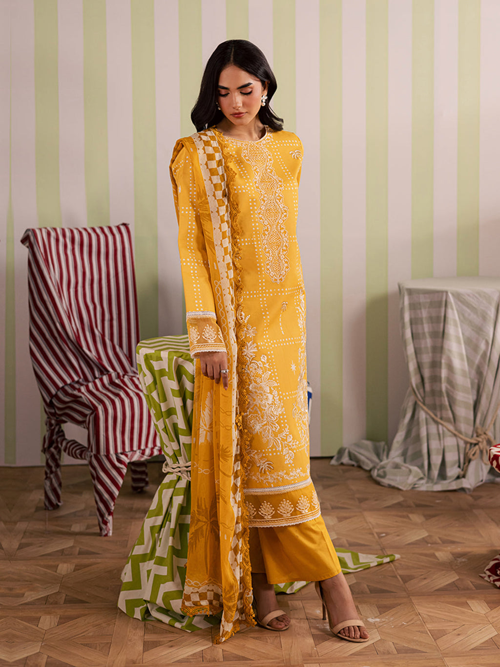 MJ-03 | 3 PC Lawn Mahnur Jahaan Lawn 26