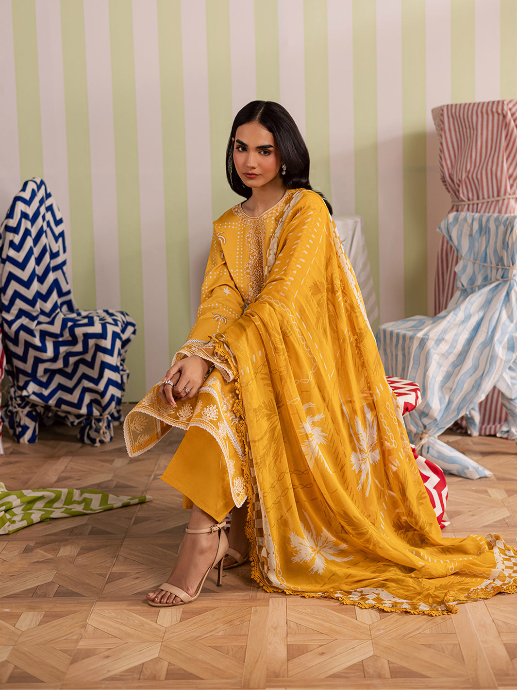 MJ-03 | 3 PC Lawn M Mahnur Jahaan Lawn 26