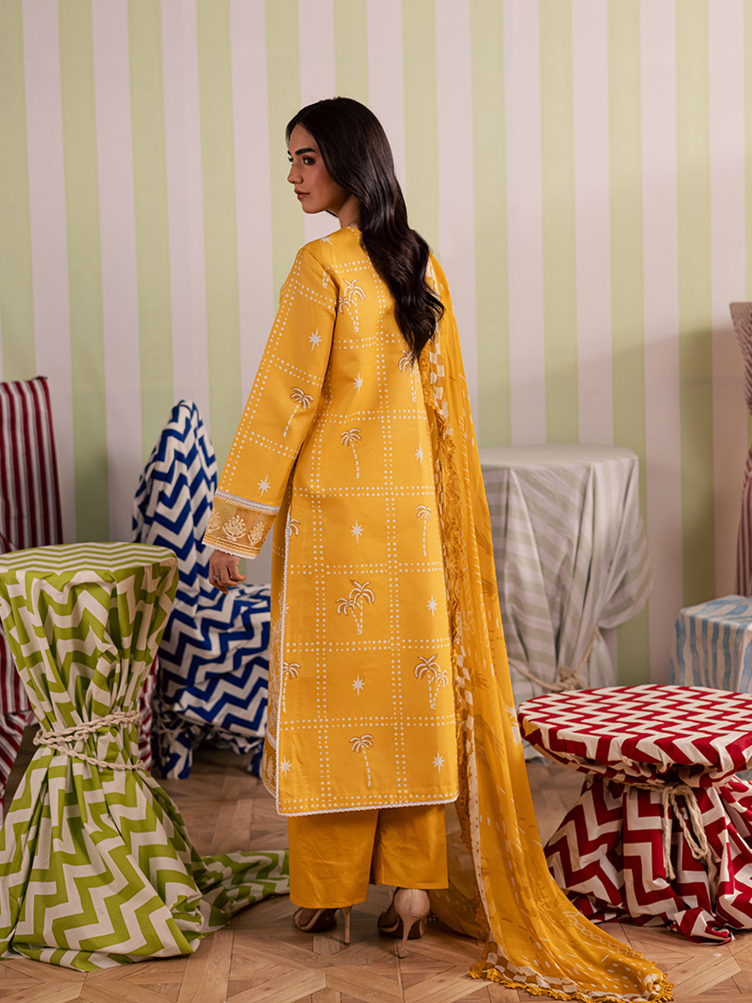 MJ-03 | 3 PC Lawn L Mahnur Jahaan Lawn 26