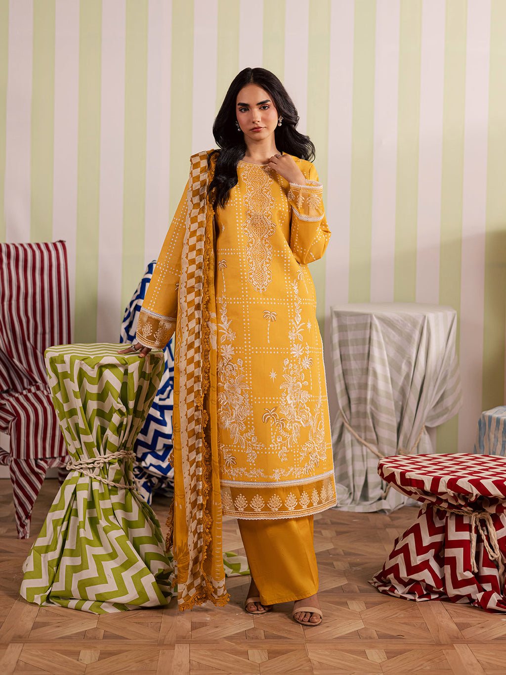 MJ-03 | 3 PC Lawn Mahnur Jahaan Lawn 26