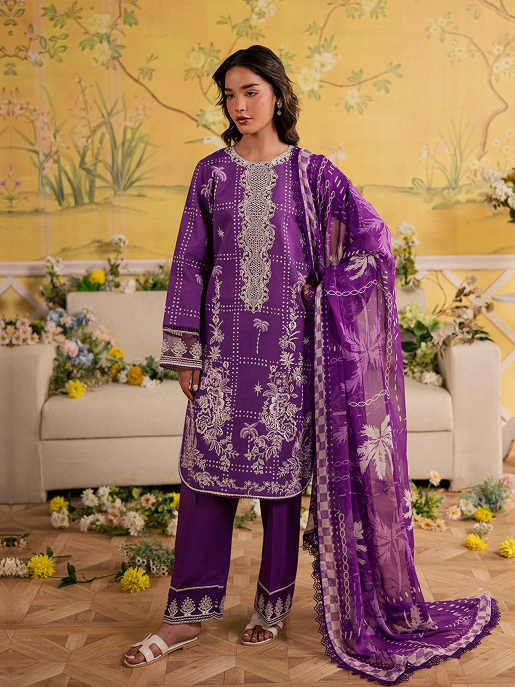 MJ-04 | 3 PC Lawn Mahnur Jahaan Lawn 26