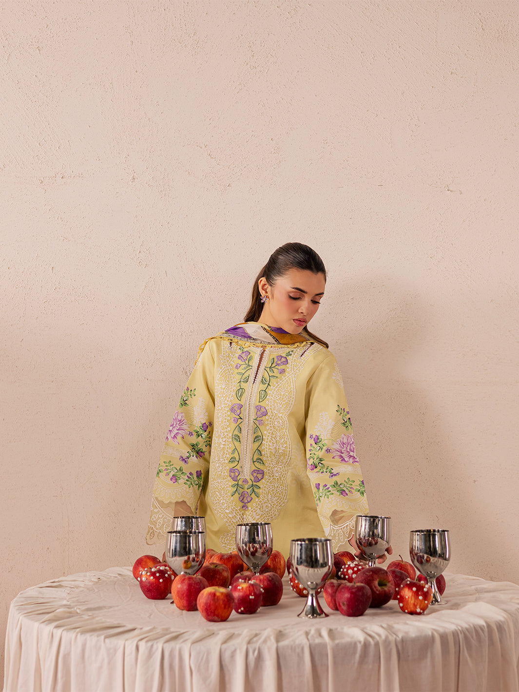 MJ-07 | 3 PC Lawn Mahnur Jahaan Lawn 26
