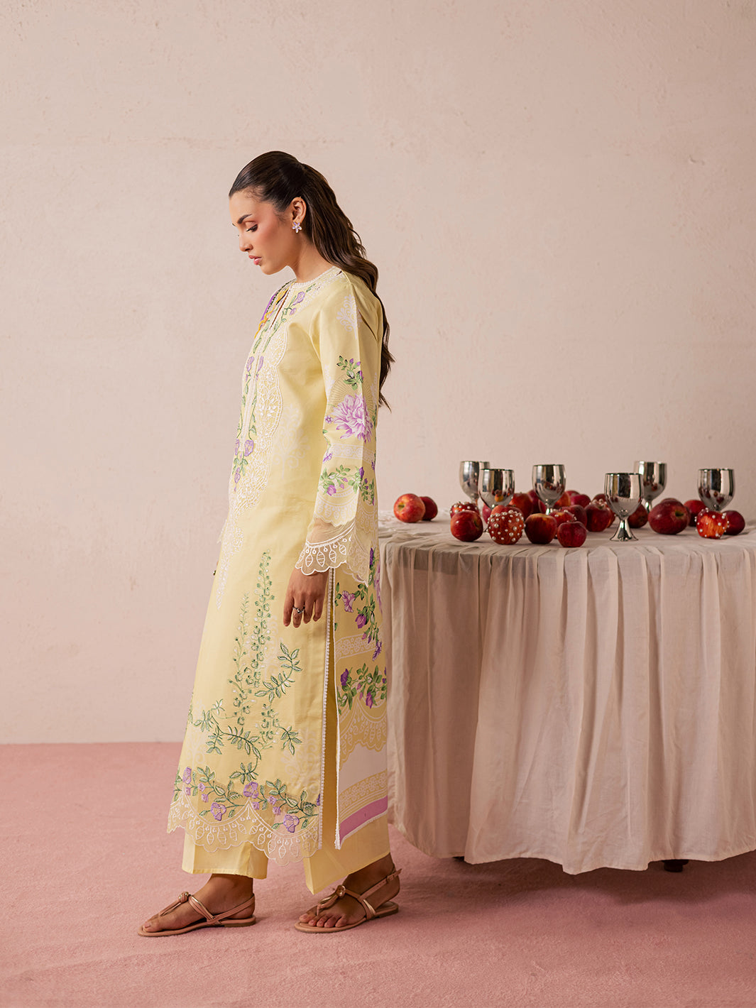 MJ-07 | 3 PC Lawn Mahnur Jahaan Lawn 26