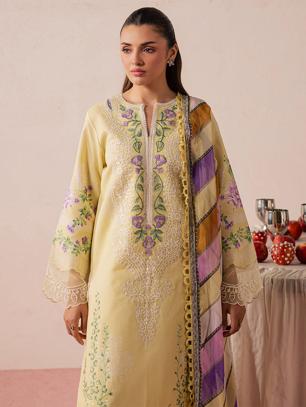 MJ-07 | 3 PC Lawn Mahnur Jahaan Lawn 26