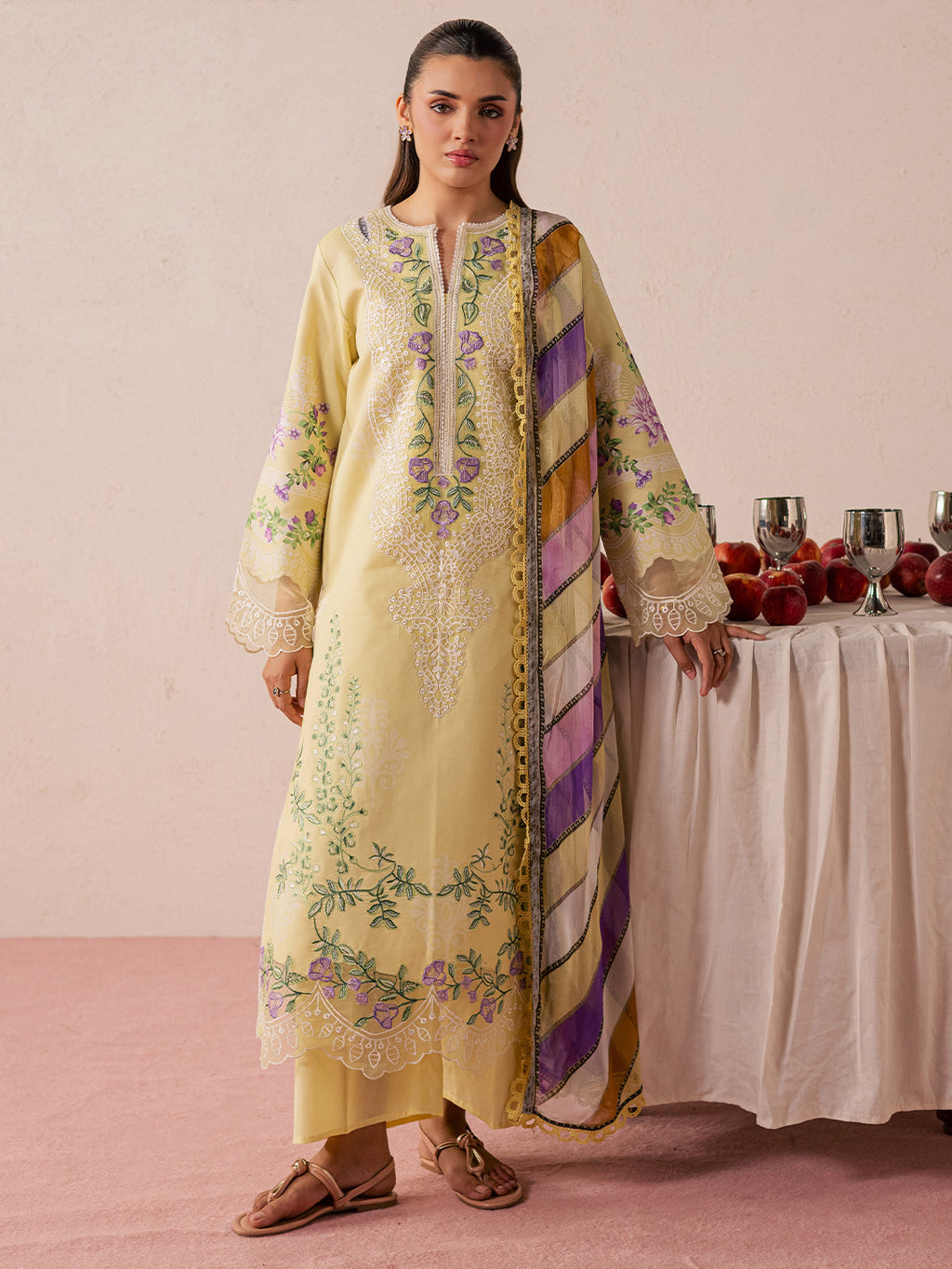 MJ-07 | 3 PC Lawn Mahnur Jahaan Lawn 26