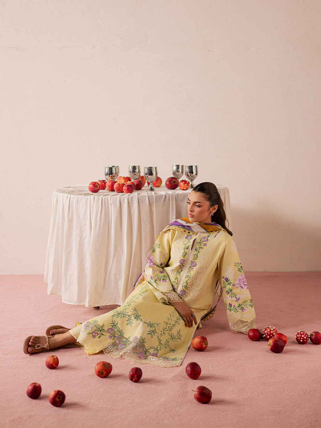 MJ-07 | 3 PC Lawn Mahnur Jahaan Lawn 26