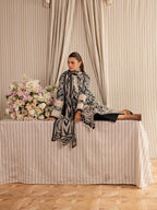 MJ-09 | 3 PC Lawn Mahnur Jahaan Lawn 26
