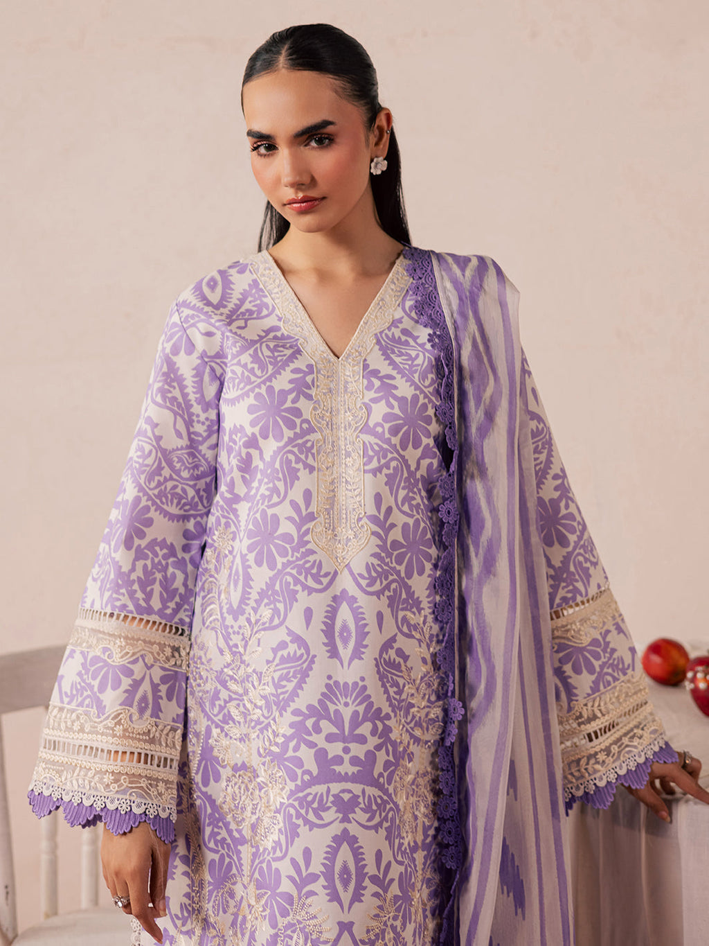 MJ-10 | 3 PC Lawn Mahnur Jahaan Lawn 26