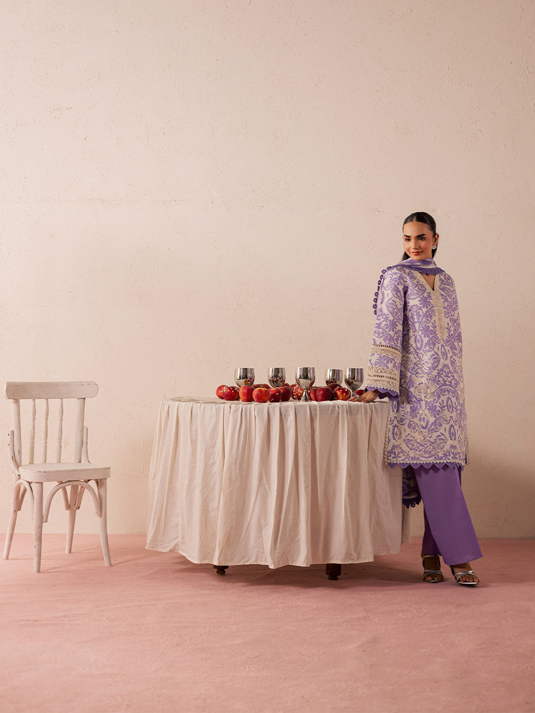 MJ-10 | 3 PC Lawn M Mahnur Jahaan Lawn 26