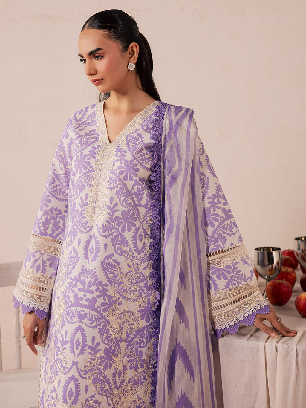 MJ-10 | 3 PC Lawn Mahnur Jahaan Lawn 26