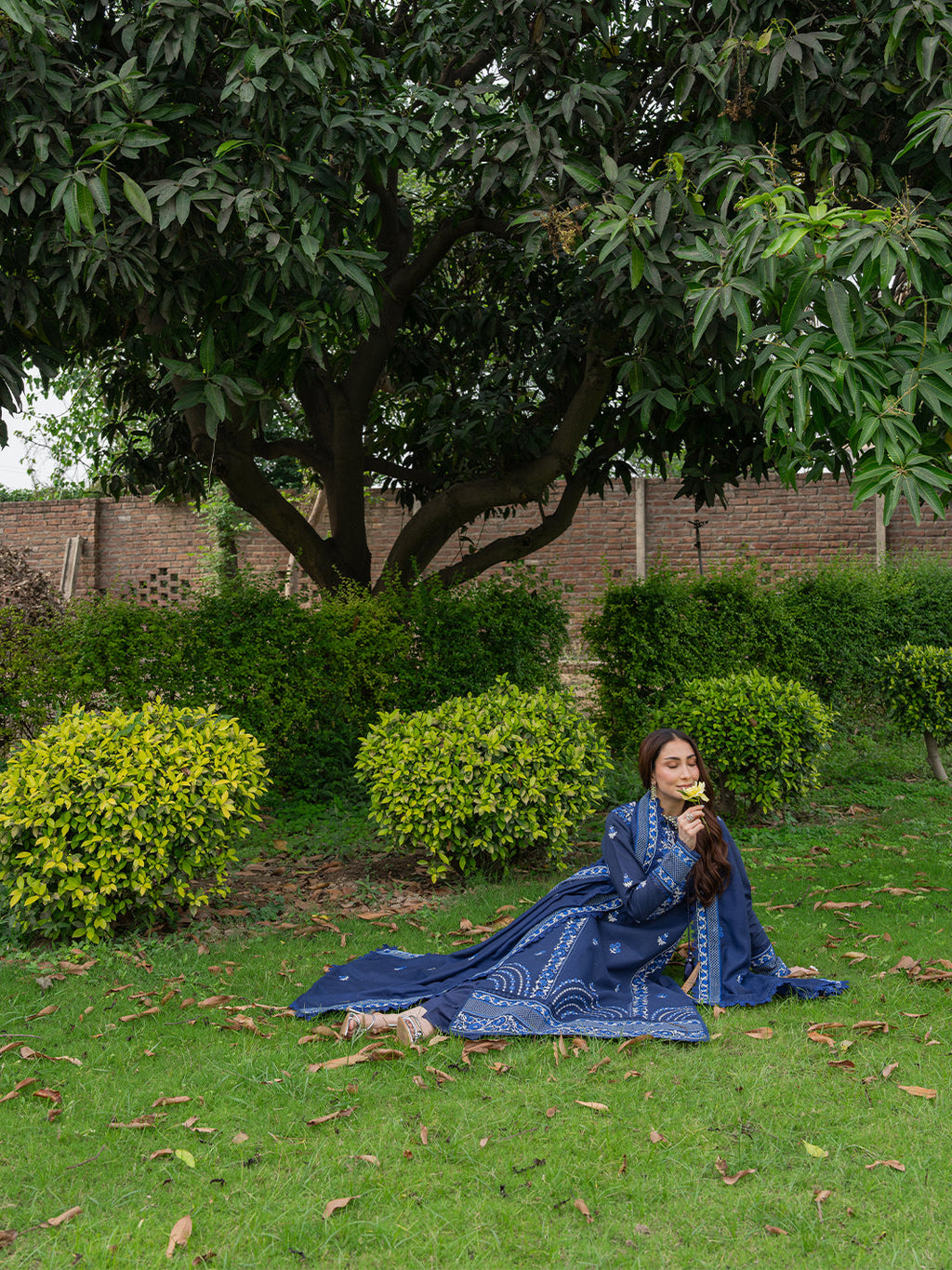 MU-01 | 3 PC Lawn - Unstitched