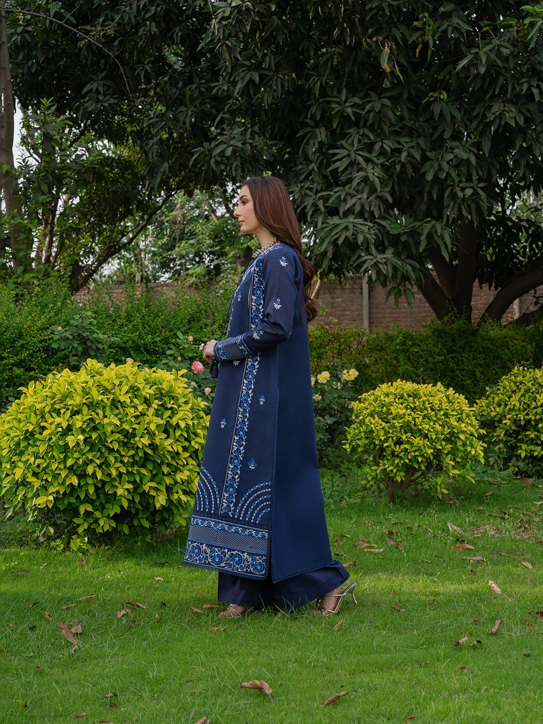 MU-01 | 3 PC Lawn - Gallery Image 5