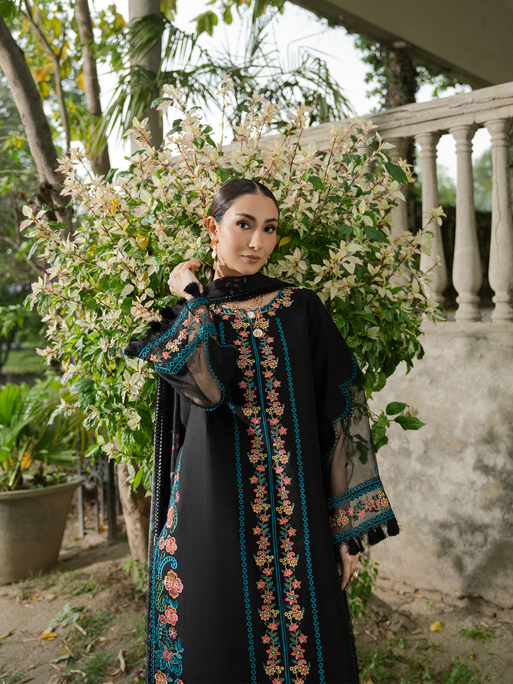 MU-06 | 3 PC Lawn - Unstitched